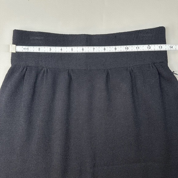 St. John | NWT Black Wool Stretch Pencil Skirt, Size 10 - Picture 6 of 7